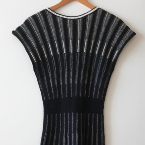 FRENCH CONNECTION Knit Dress - Black/Grey - Size 0/XS-Small - Picture 2 of 4
